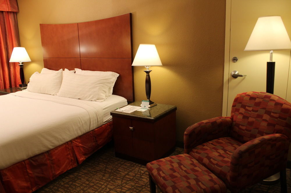 Holiday Inn - Memphis Downtown - Beale St. By Ihg Экстерьер фото
